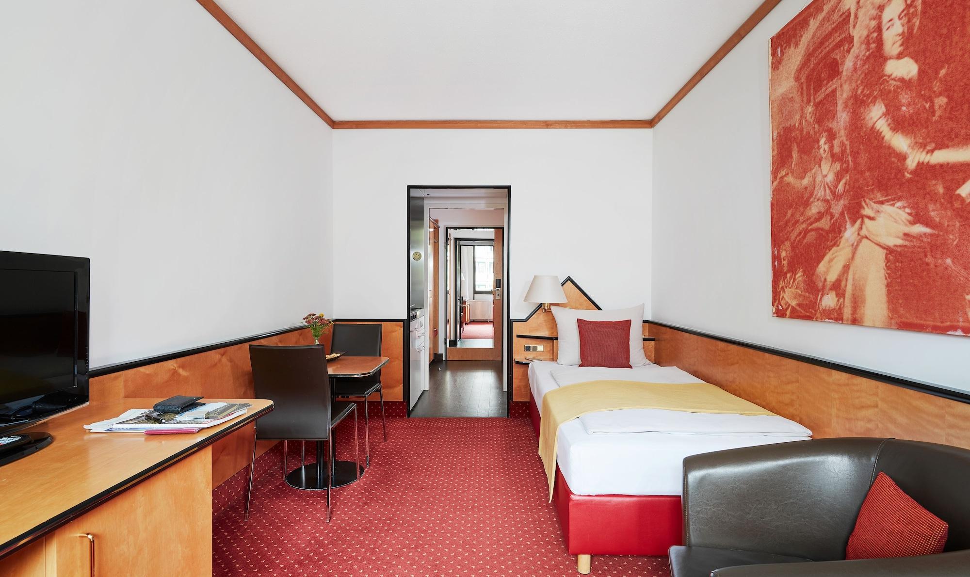 Living Hotel Am Deutschen Museum Мюнхен Экстерьер фото